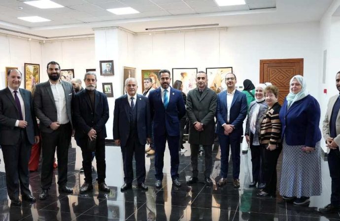رئيس جامعة عمان الأهلية يفتتح معرض Art Hub للفنون الجميلة … صور