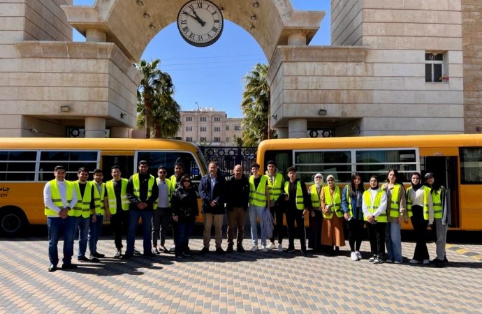 عمان الأهلية تطلق حملاتها الخيرية الرمضانية السنوية لدعم أبناء المجتمع المحلي في محافظة البلقاء