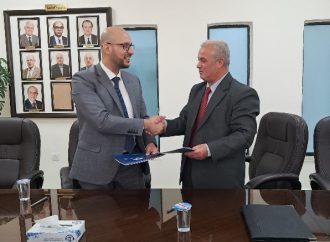 مذكرتي تفاهم بين جامعة فيلادلفيا ومركز الغذاء المثالي ومركز التغذية العلاجية