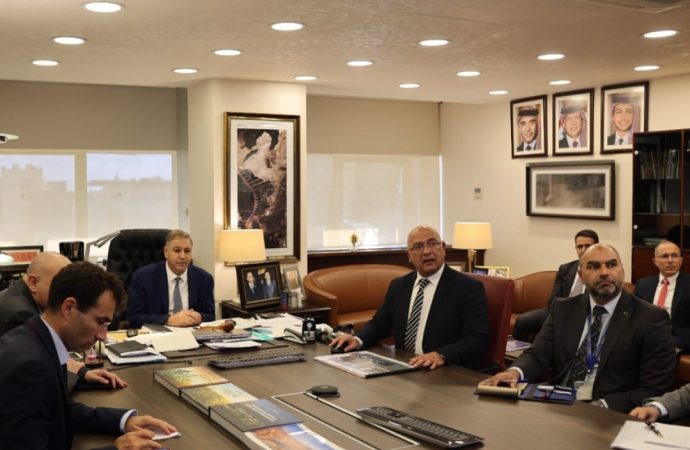 وزير الاستثمار وسفير الاتحاد الأوروبي يبحثان مع مسؤولي ” البوتاس العربية”خطط الشركة التوسعية في السوق الأوروبي