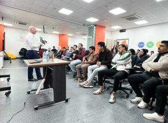 أورنج الأردن تنمّي مهارات ريادة الأعمال لدى شباب أكاديمية البرمجة عبر ورشة عمل متخصصة