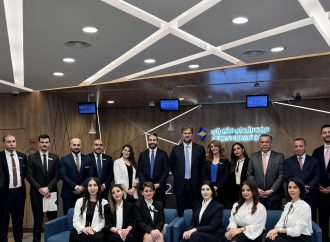 البنك الأردني الكويتي يعلن عن الفرع الفائز للعام 2024 لمبادرة (Customer Experience Leader)