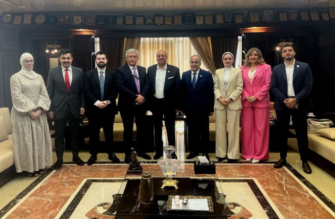 بالصور .. د.ماهرالحوراني يرعى افتتاح معرض “بريدج” للجامعات الدولية في عمان الأهلية