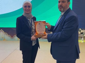 بنك صفوة الإسلامي يقدم الرعاية لاجتماعي الهيئة العامة لصندوق ادخار الموظفين الأطباء وغير الأطباء في مركز الحسين للسرطان