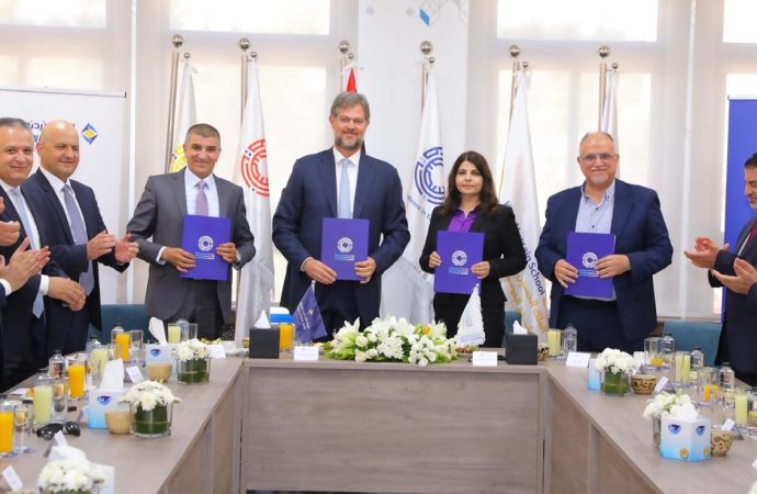 البنك الأردني الكويتي وجامعة الأميرة سمية للتكنولوجيا يعلنان عن إنشاء مركز تعليمي لعمليات الأمن السيبراني بالتعاون مع شركة إسناد لتكنولوجيا المعلومات  وشركة آفاق حيان لتقنية المعلومات