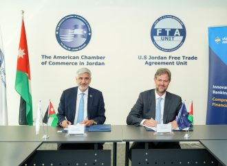 البنك الأردني الكويتي وغرفة التجارة الأمريكية في الأردن يوقعان اتفاقية شراكة استراتيجية