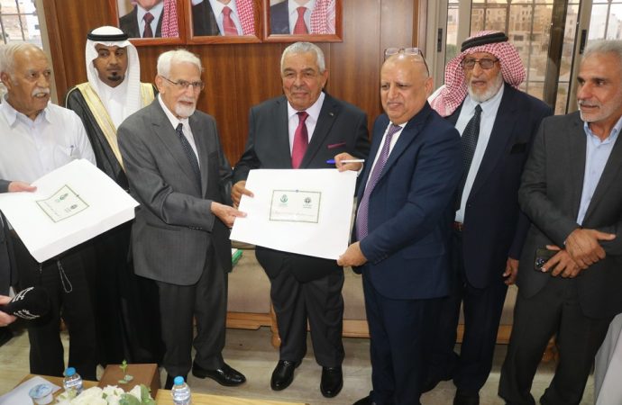 من قلب عمان..إشهار موسوعة 《مشجرات أنساب أشراف العرب》 للأستاذ العلامة فتحي سلطان الحسيني