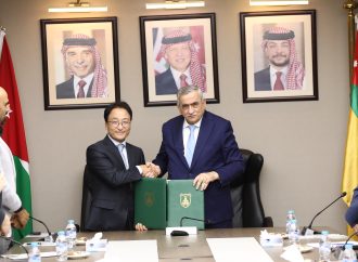 “سامسونج إلكترونيكس المشرق العربي” توقع مذكرة تفاهم مع الجامعة الأردنية لدعم وتوفير تعليم جامعي تقني وتكنولوجي