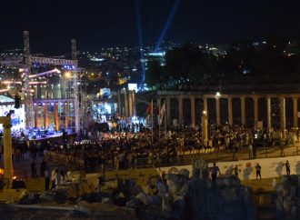 أيمن سماوي، “تعالوا نُكمل الحكاية”.