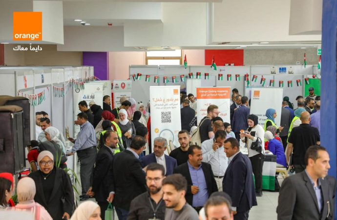 رعاية استراتيجية من أورنج الأردن لمعرضي التوظيف في الجامعة الأردنية والهاشمية