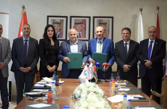شراكة بين “العمل” و”الفوسفات” و”التدريب المهني” لإنشاء أكاديمية تدريب في الحسا