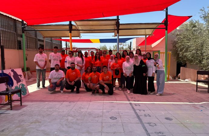 بنك الاتحاد يطلق أولى مبادرات “بصمة الاتحاد” التطوعية في عجلون لتجديد مدرسة الطيّارة الأساسية