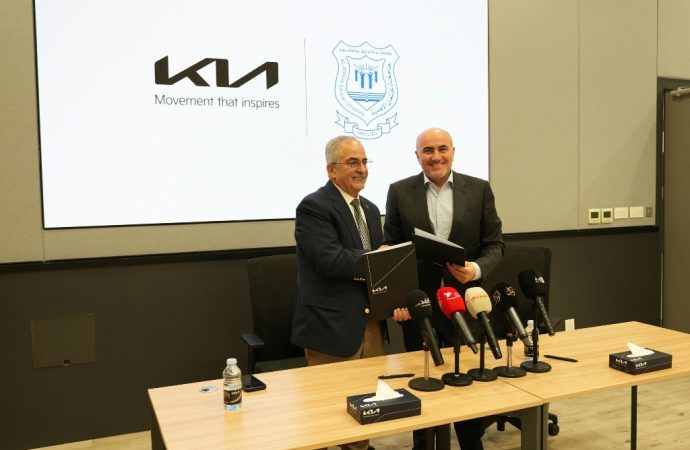 مذكرة تفاهم بين عمان الأهلية و” كيا – الأردن” لتعزيزالتعليم التطبيقي لتخصص المركبات الكهربائية