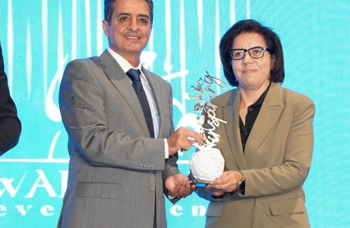 إدراج المديرة التنفيذية للتكنولوجيا في “جو أكاديمي” آمال السعدي ضمن قائمة أبرز القيادات النسائية المؤثرة في الأردن ومنحها جائزة “ملهم” للمحتوى التقني