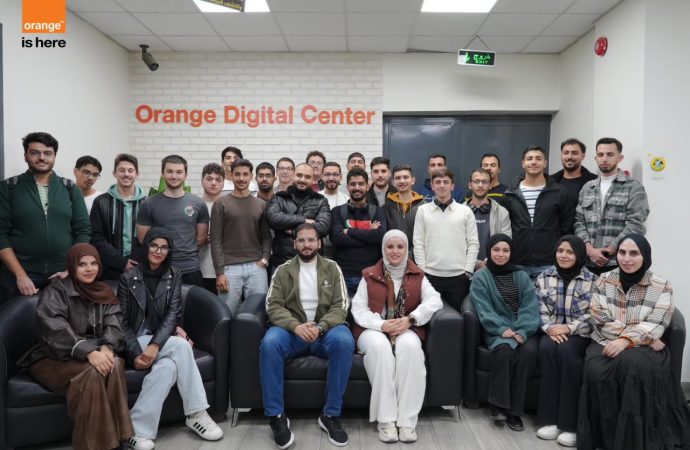 أورنج الأردن تنظم التصفيات الوطنية لبطولة أبطال مركز أورنج الرقمي