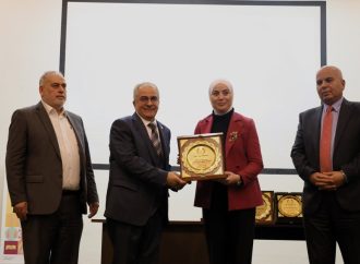 محافظة البلقاء تحتفل باليوم العالمي للتطوع وتُكرّم جامعة عمّان الأهلية