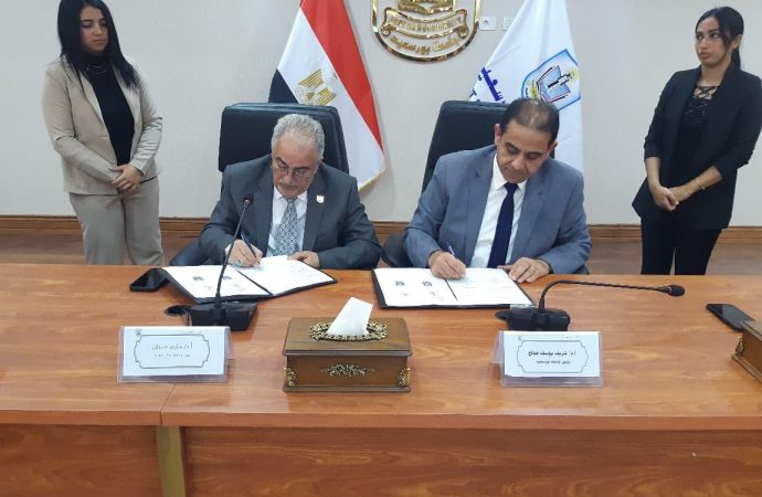 عمان الاهلية توقع مذكرة تفاهم مع جامعة بور سعيد الحكومية