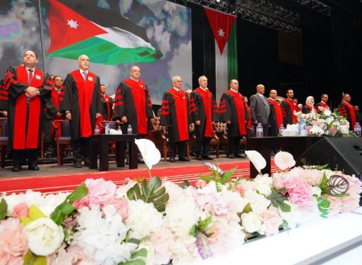 بالصور … دولة الكباريتي  يرعى اليوم الأول لإحتفال عمان الأهلية بتخريج طلبتها للفصل الأول من الفوج 33