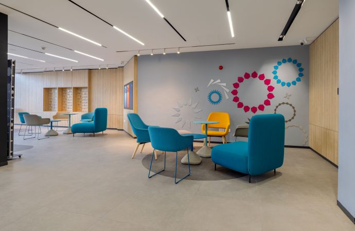 لتعزيز تجربة زبائنها عبر أحدث التقنيات زين تفتتح معرضها الجديد كلياً في إربد