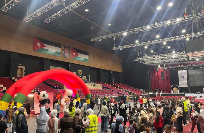 عمان الأهلية تختتم فعاليات إفطارات وكسوة الأيتام وتدخل البهجة على أكثر من 600 طفل بمحافظة البلقاء