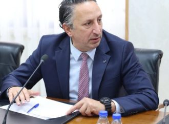 مطالبًا بالتقليم بدل الإزالة… أبو رمان يوجّه سؤالًا نيابيًا إلى دولة رئيس الوزراء عن قيام أمانة عمّان بإزالة أشجار الأرصفة