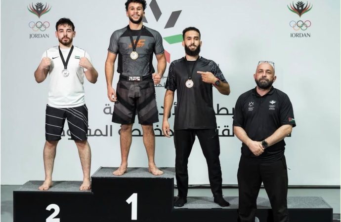 طالب جامعة عمان الأهلية (أمير العموش) يتوّج بطلاً للمملكة في الـ MMA