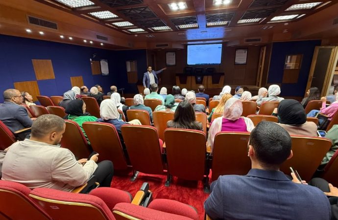 مركز الحوراني للتعلّم الإلكتروني وعمادة البحث العلمي في عمّان الأهلية ينظّمان دورات تدريبية لأعضاء الهيئة التدريسية الجدد